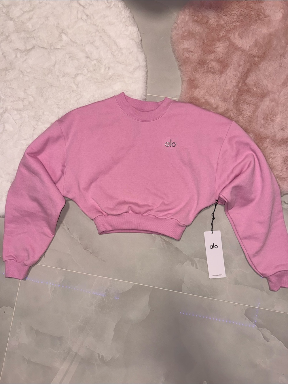 ALO Yoga Pink Cropped Crew Sweatshirt